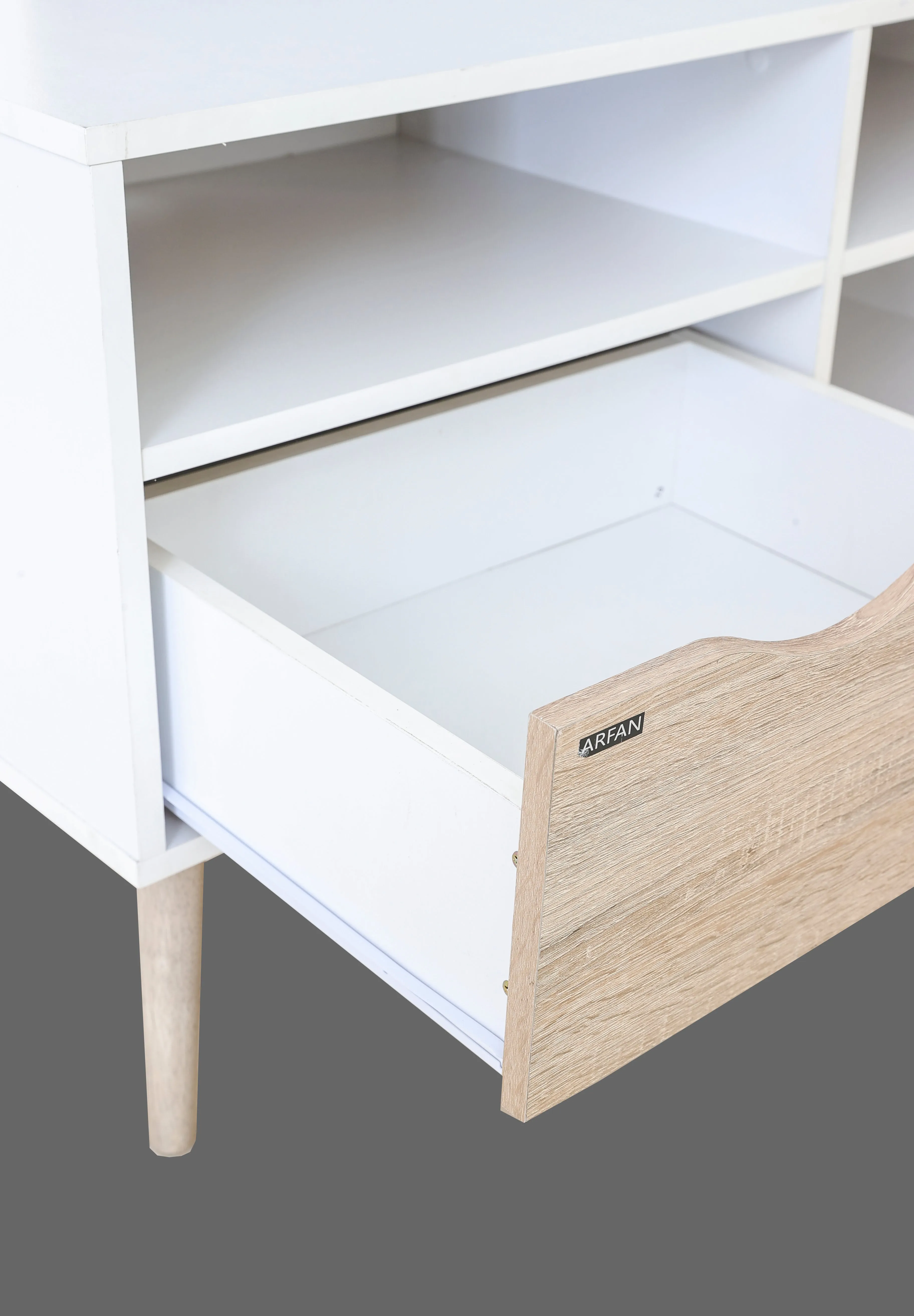 AFT MAJESTIC TV RACK/STORAGE, WHITE SONOMA OAK