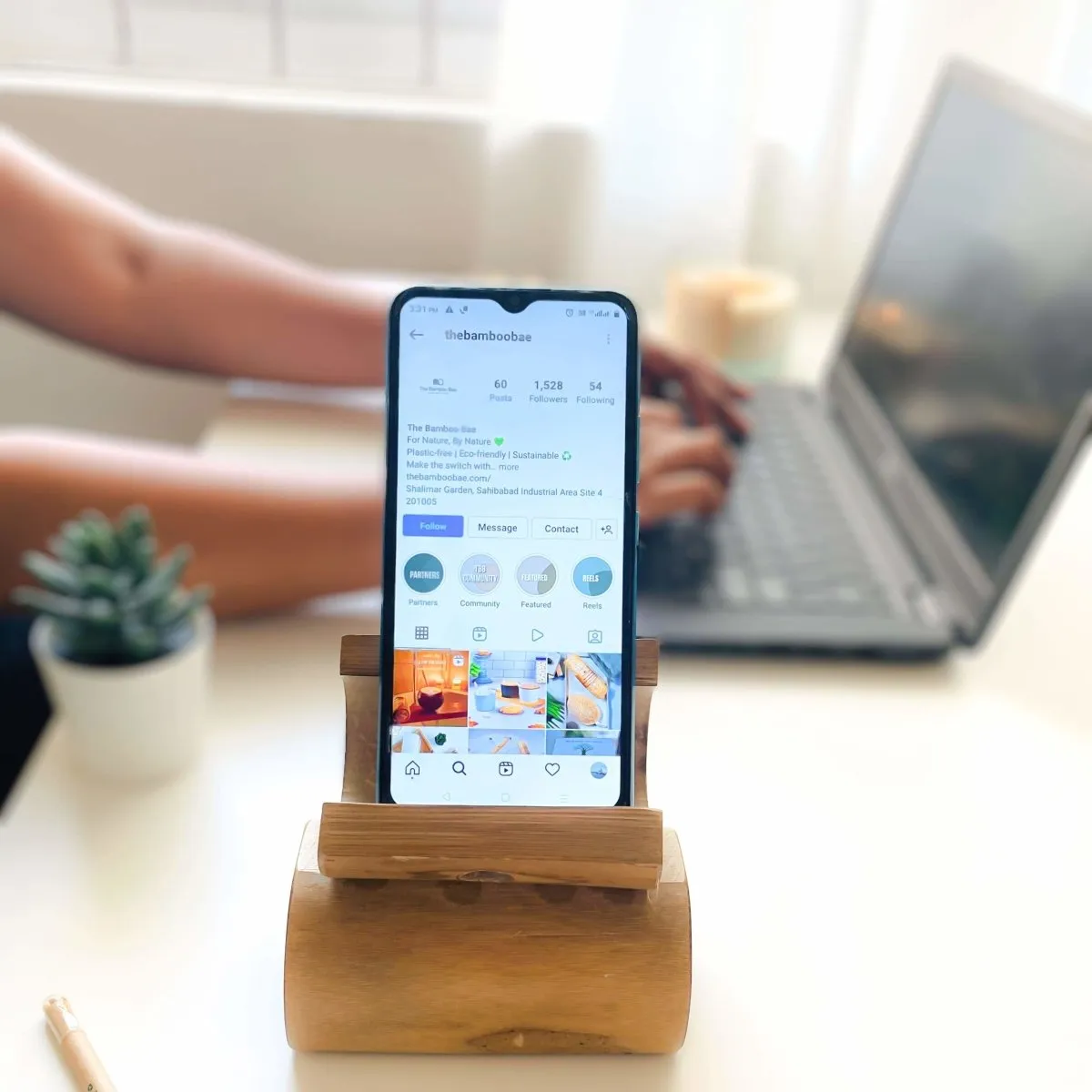 Bamboo Mobile Holder | Charging Dock | Ideal Corporate Gift