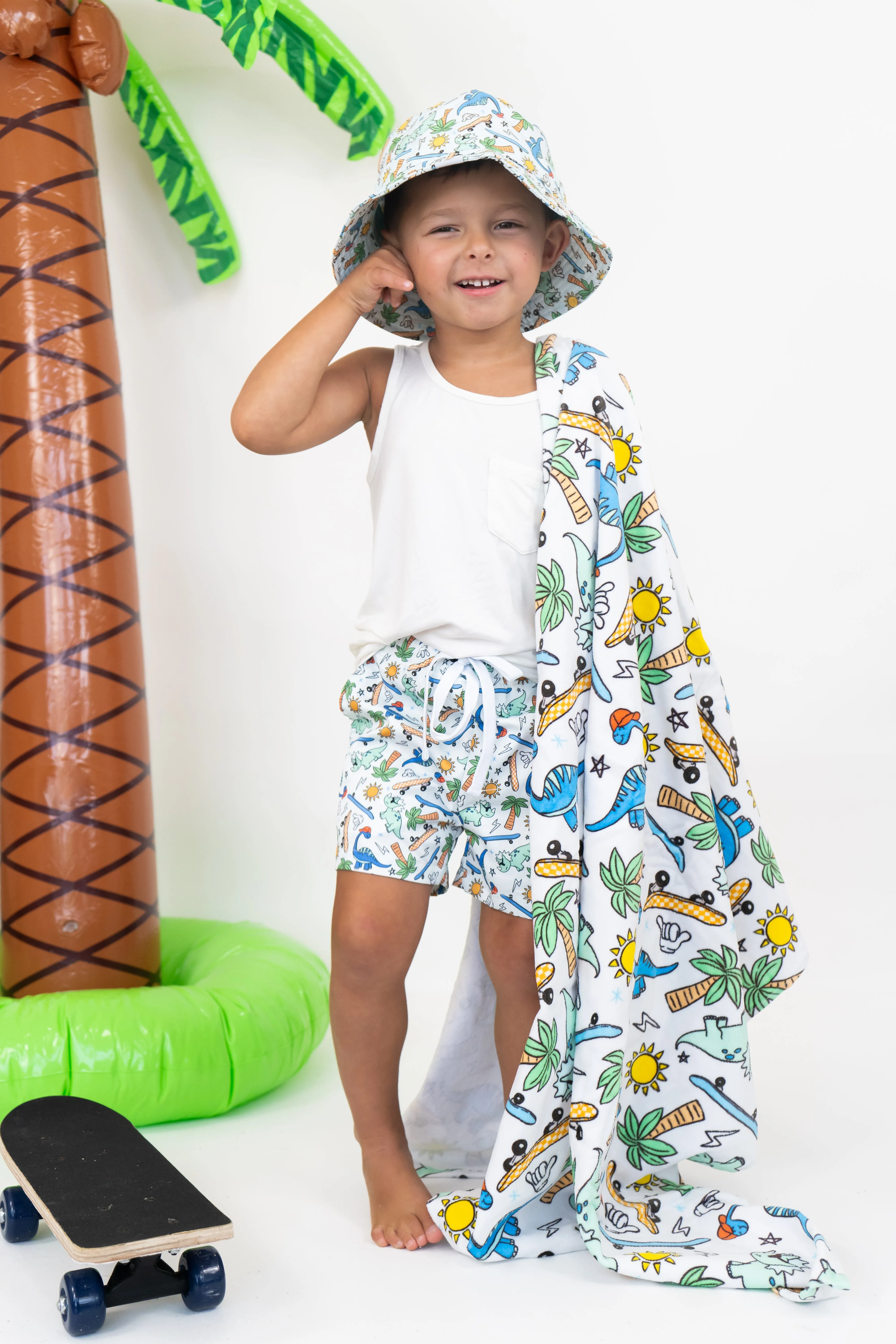 EXCLUSIVE SURF-O-SARUS DREAM TOWEL