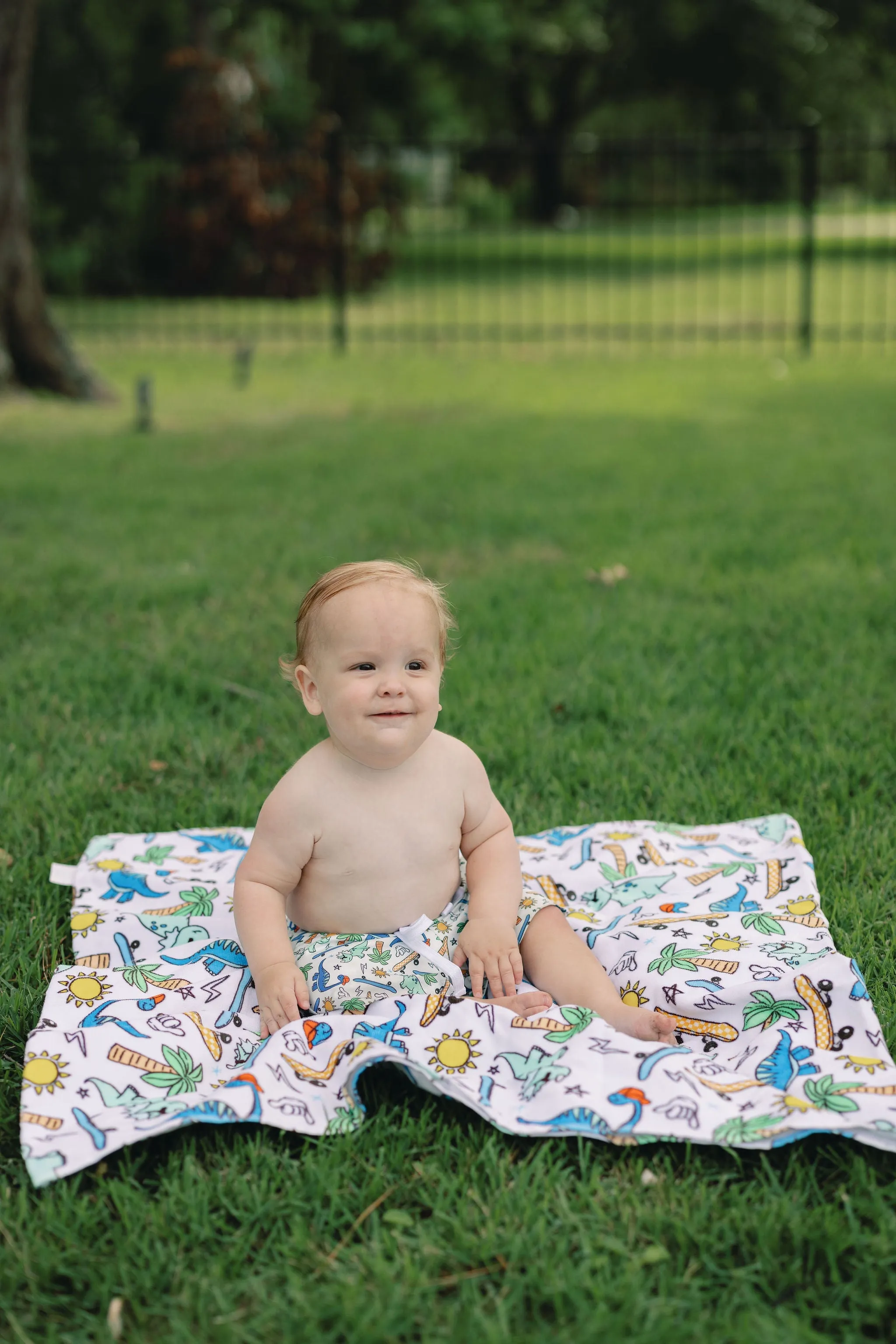 EXCLUSIVE SURF-O-SARUS DREAM TOWEL