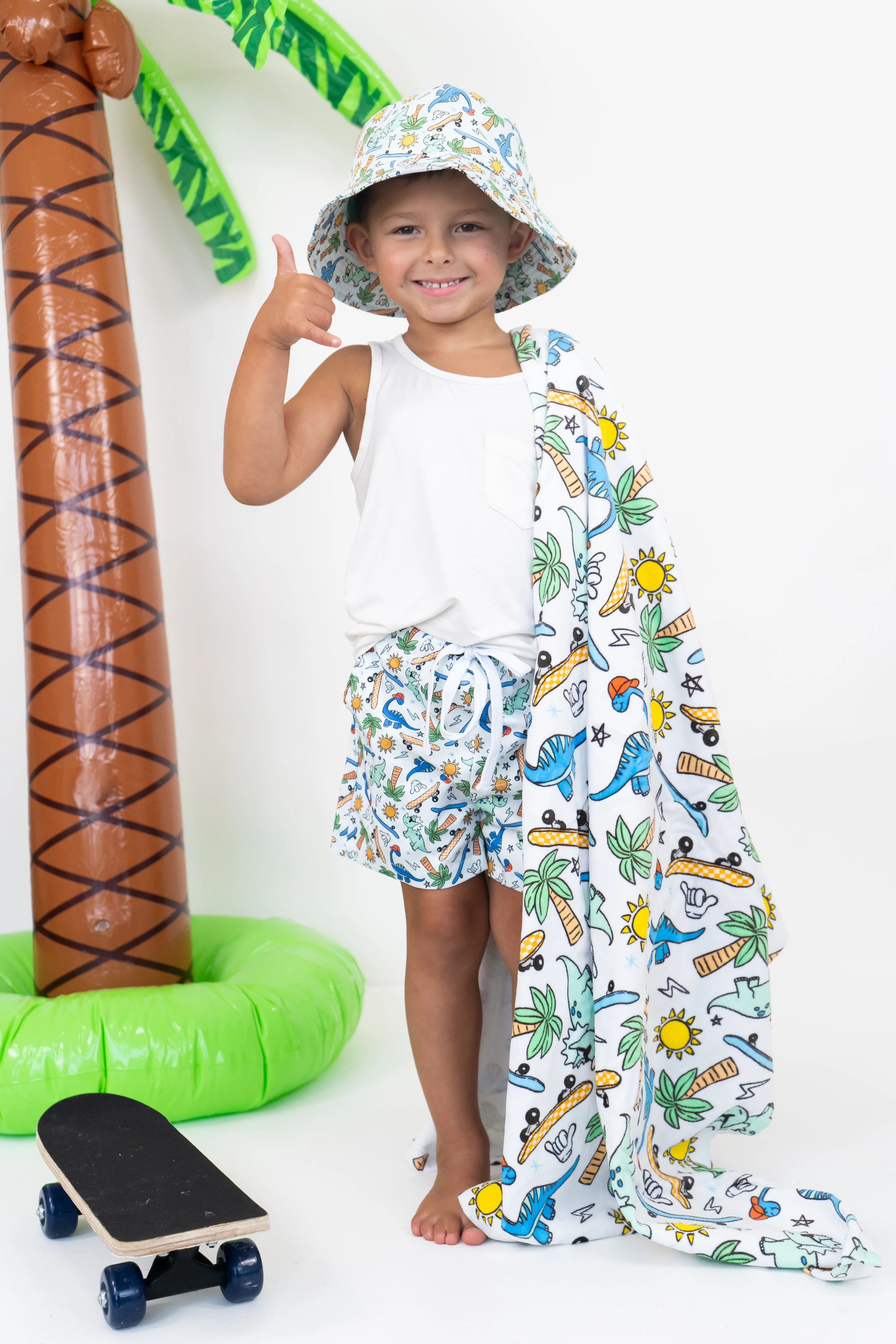 EXCLUSIVE SURF-O-SARUS DREAM TOWEL