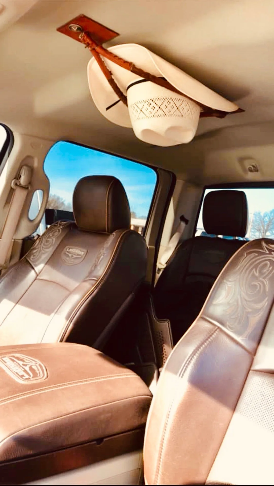 JM Ranch & Rodeo Edition Cowboy Hat Rack