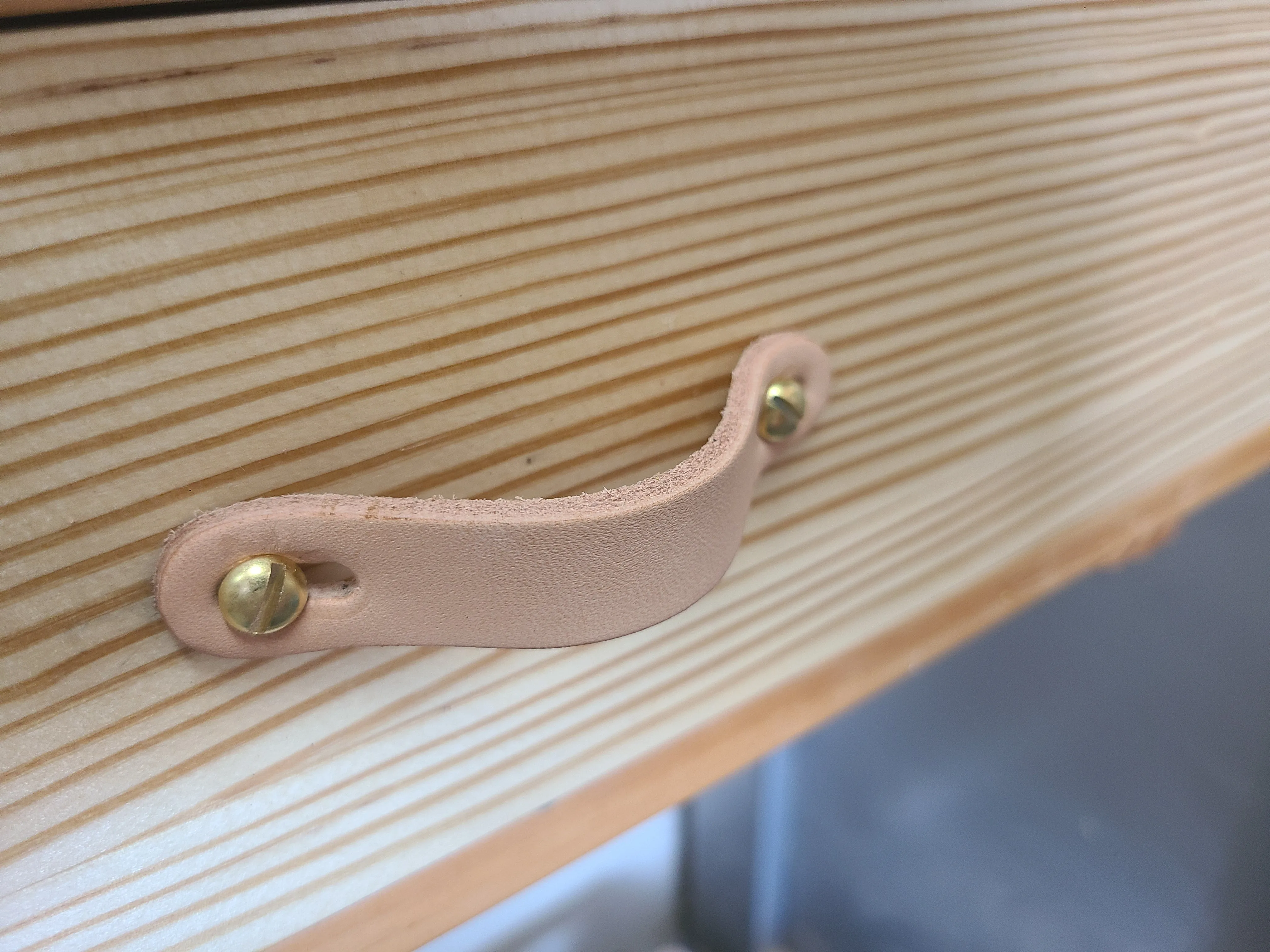 Scratch & Dent - x75 Small Black Horsebutt Leather Handles for Drawers and Boxes