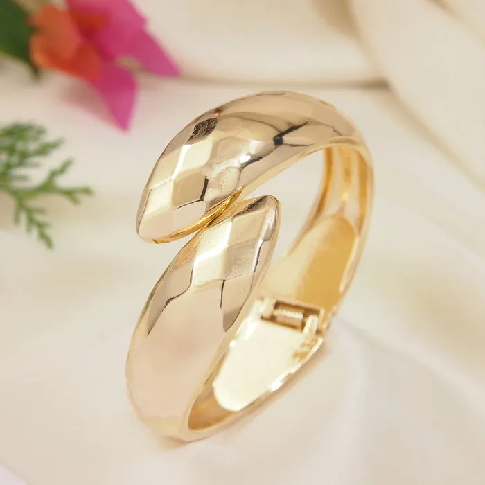 Snack Shape Adjustable Cuff Kada